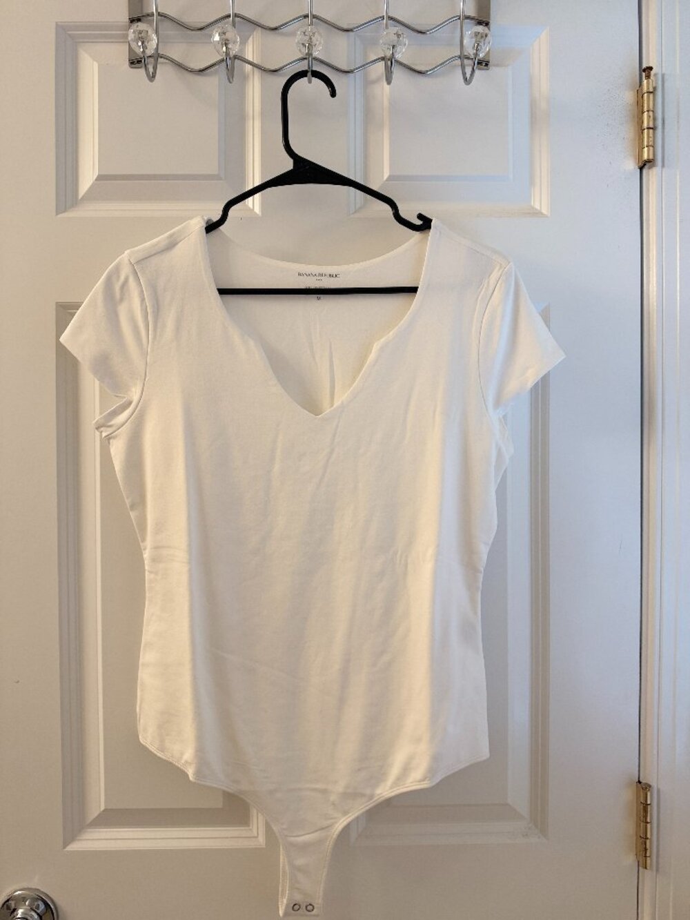 Banana Republic Soft Stretch Split-Neck Bodysuit, White, M, Never Worn